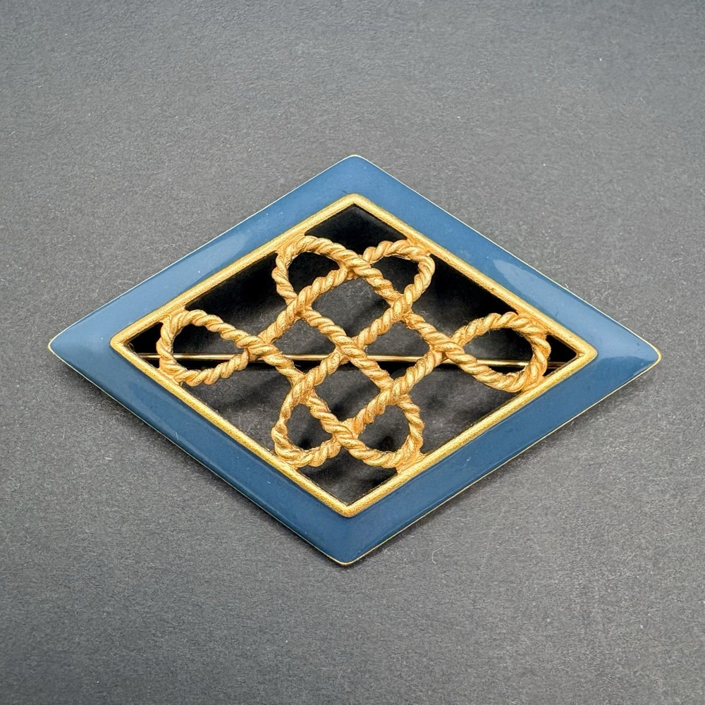 Vintage Monet Gold Tone Blue Enamel Twisted Rope Diamond Shape Brooch Classic